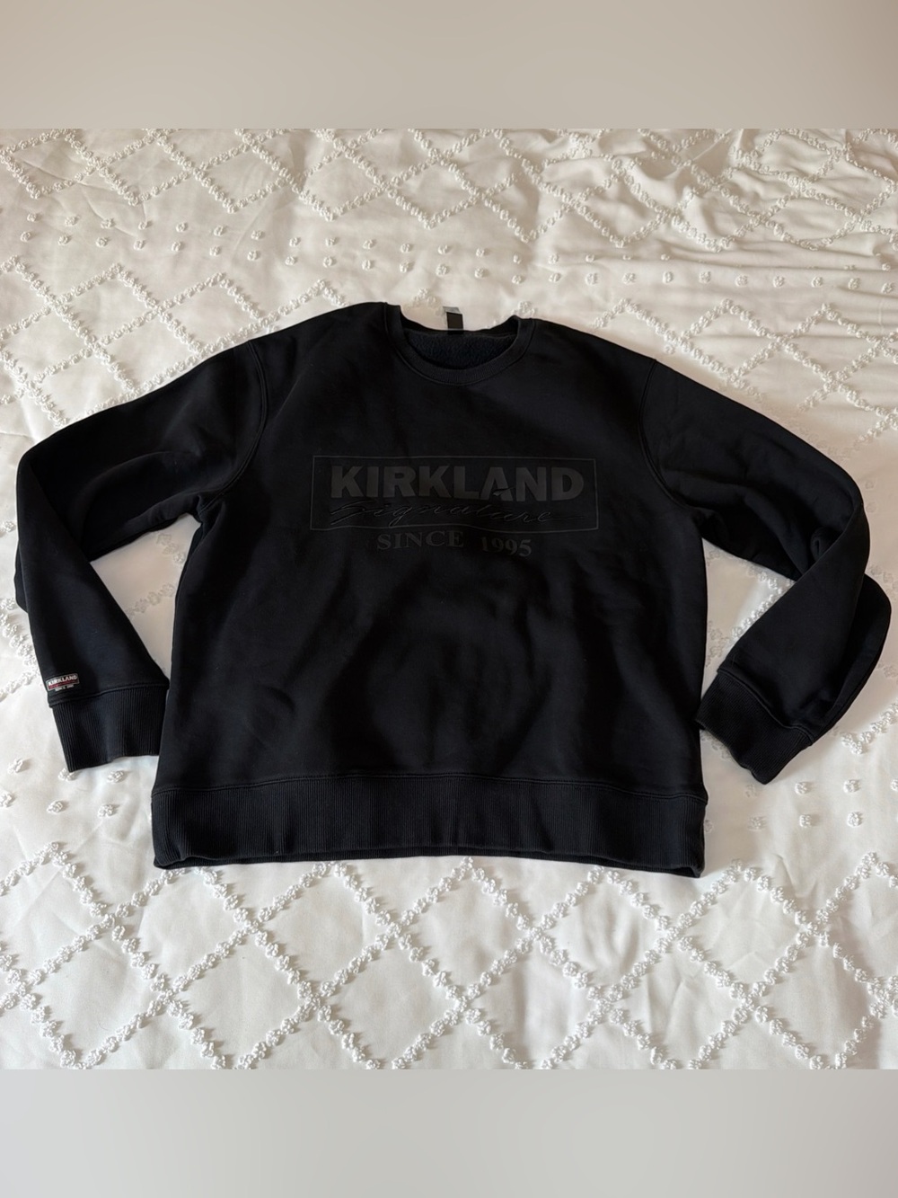 Unisex Mens L Ladies XL Costco Kirkland Signature Logo Black Crewneck Sweatshirt